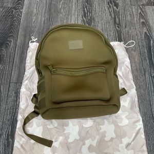 Dagne Dover medium “dark moss”  backpack
